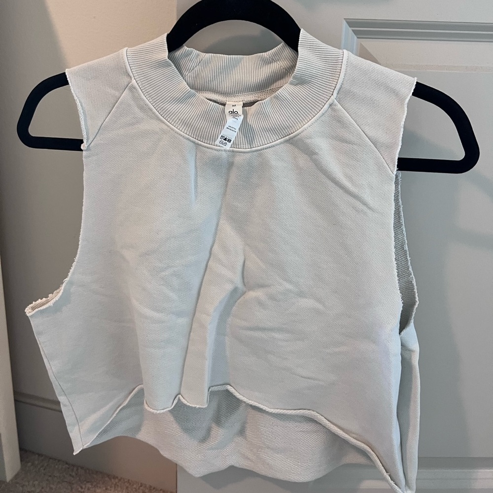 Alo Yoga Muscle Tank